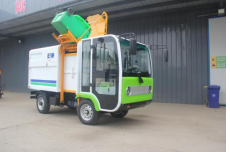 电动四轮侧挂桶车